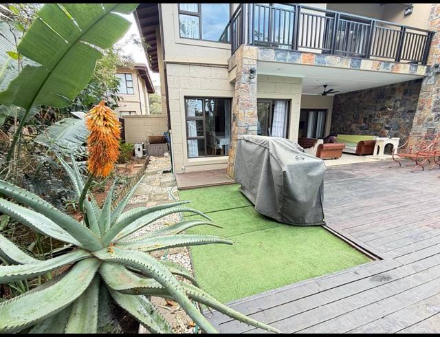 4 BEDROOM TOWNHOUSE FOR SALE IN ZIMBALI ESTATE
